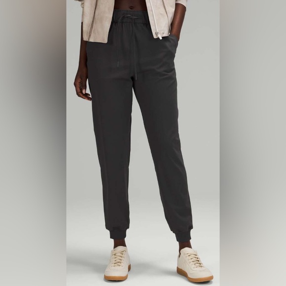 NWOT Lululemon Stretch Luxtreme High-Rise Jogger Graphite Grey - Picture 2 of 6